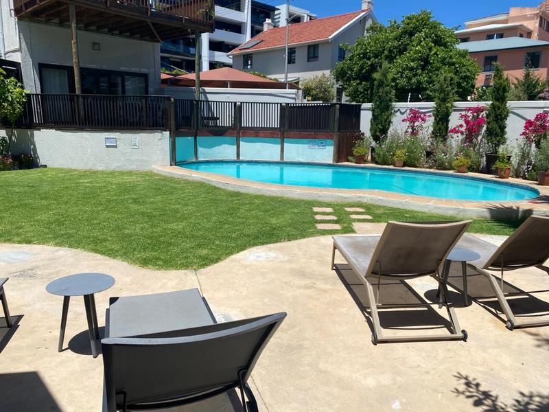 1 Bedroom Property for Sale in Sea Point Western Cape